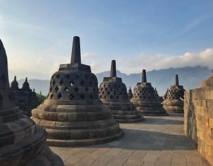 yogyarkarta-et-ses-temples-borobudur-et-prambanan