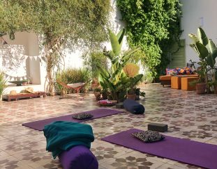retraite-yoga-a-marrakech-au-studio-dar-anis